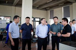 長(zhǎng)安大學(xué)王建偉副校長(zhǎng)一行蒞臨高遠(yuǎn)公司進(jìn)行考察交流